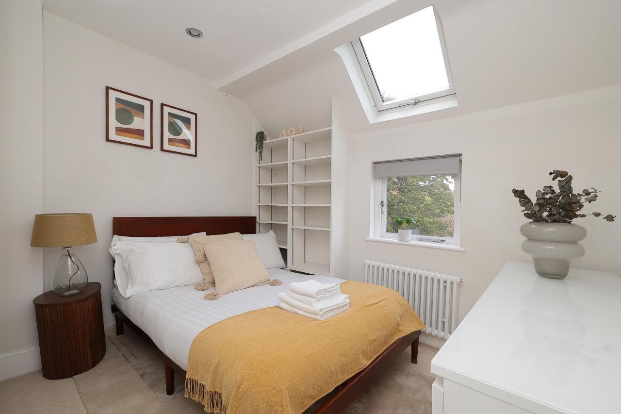 2 Bedroom Chic Apartment With Private Balcony In Notting Hill London Kültér fotó